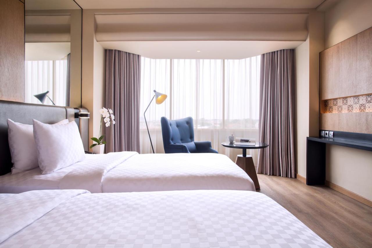 Mercure Jakarta Batavia Exterior photo