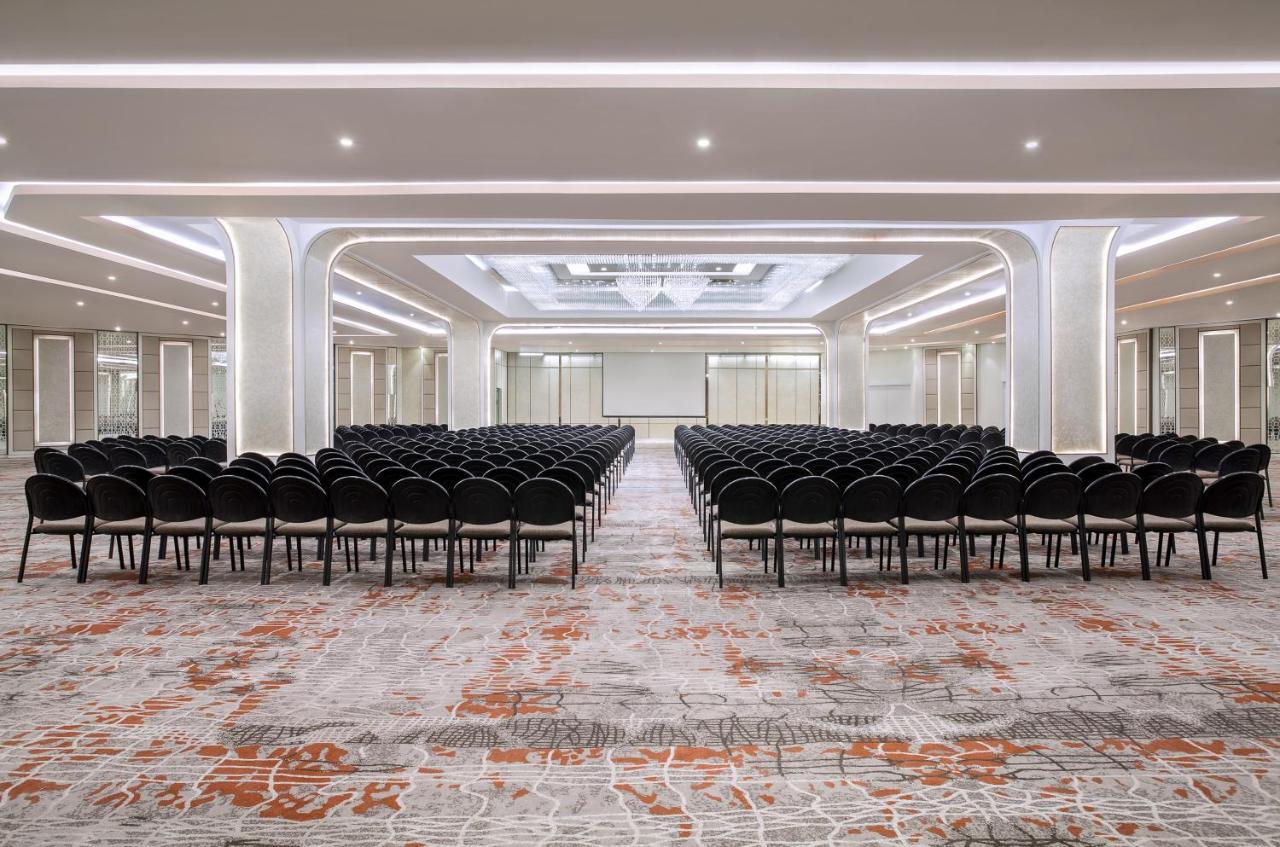 Mercure Jakarta Batavia Exterior photo