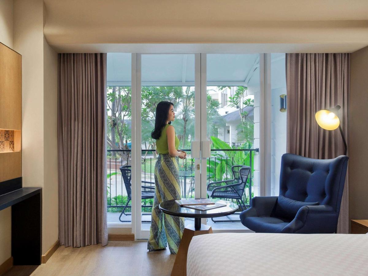 Mercure Jakarta Batavia Exterior photo