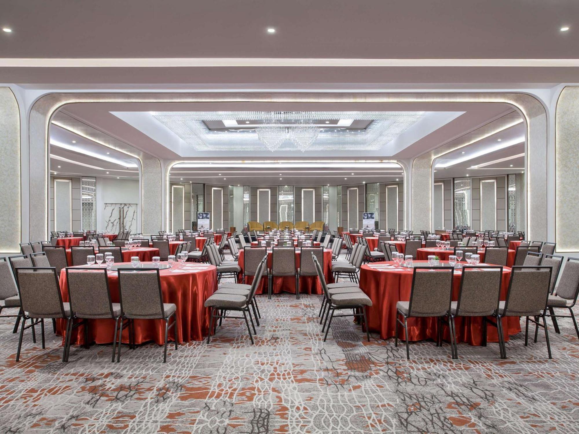 Mercure Jakarta Batavia Exterior photo