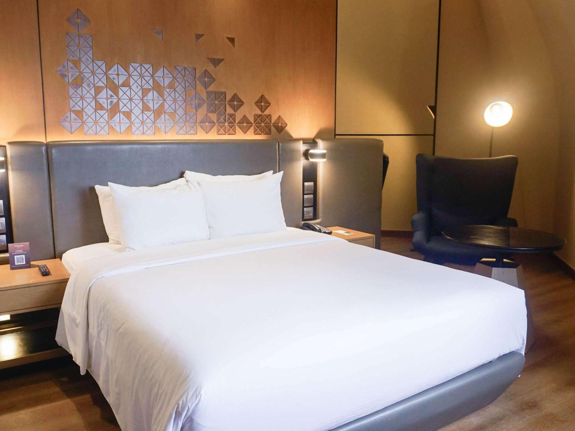 Mercure Jakarta Batavia Exterior photo